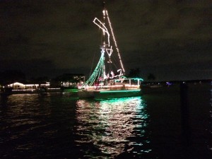 Best Holiday Boat Parades in Tampa Bay FL